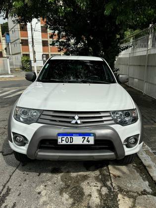 MITSUBISHI L200 OUTDOOR 3.2 4X4 CD 16V TURBO INTERCOOLER DIESEL 4P AUTOMÁTICO